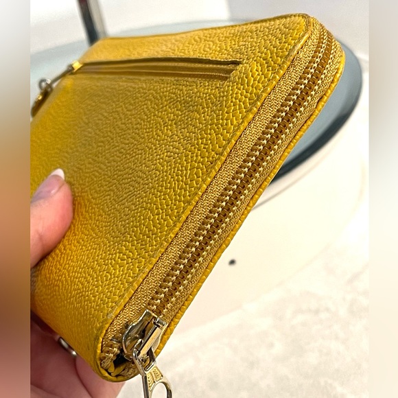 AUTHENTIC CHANEL 🔥CAVIAR LEATHER ZIP AROUND OVERSIZED WALLET ON A CHAIN - Picture 6 of 14